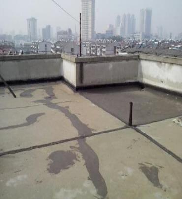 东营市漏水维修 楼顶漏水是什么原因，楼顶漏水维修方法是什么?